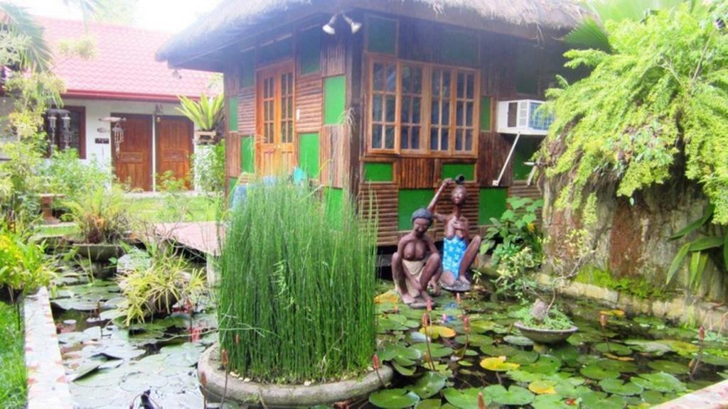 The Lotus Garden Bed and Breakfast Puerto Princesa Exterior foto