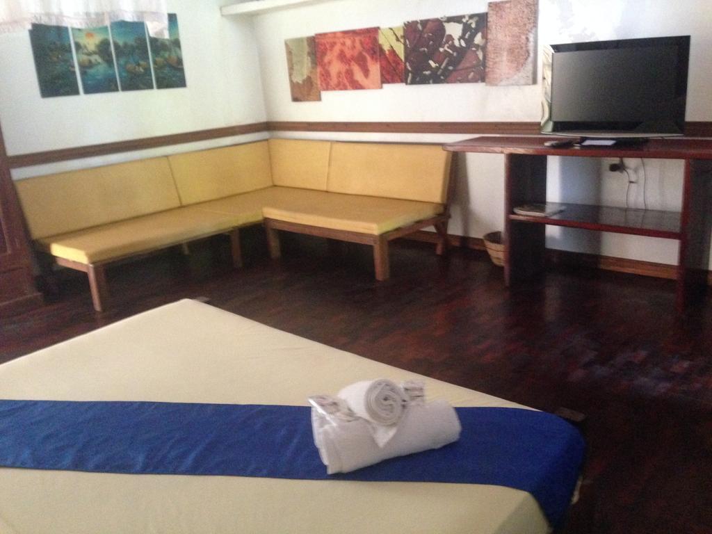 The Lotus Garden Bed and Breakfast Puerto Princesa Exterior foto
