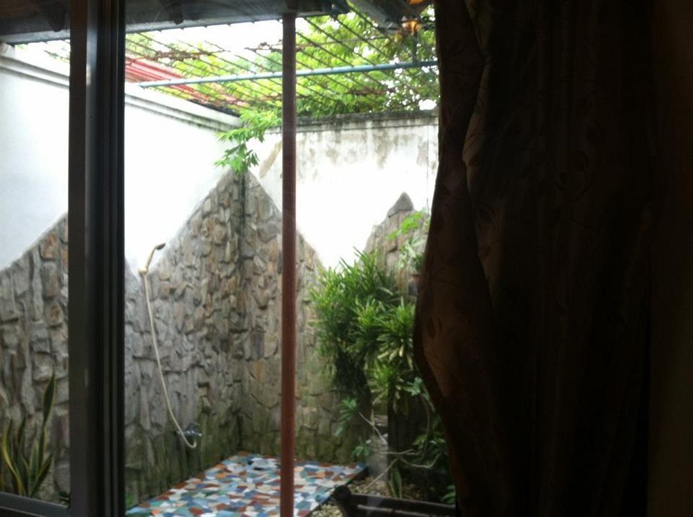 The Lotus Garden Bed and Breakfast Puerto Princesa Exterior foto
