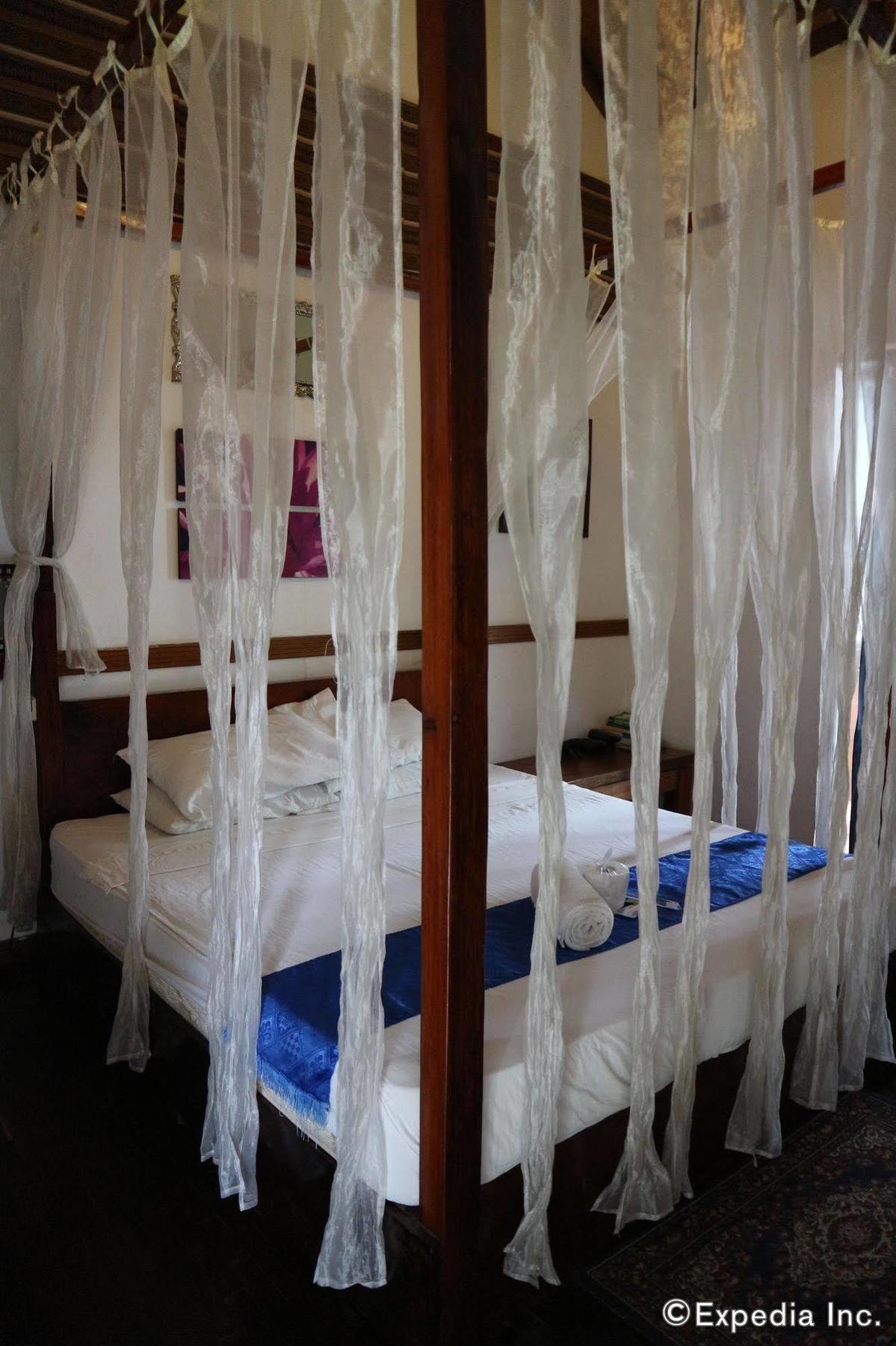 The Lotus Garden Bed and Breakfast Puerto Princesa Exterior foto